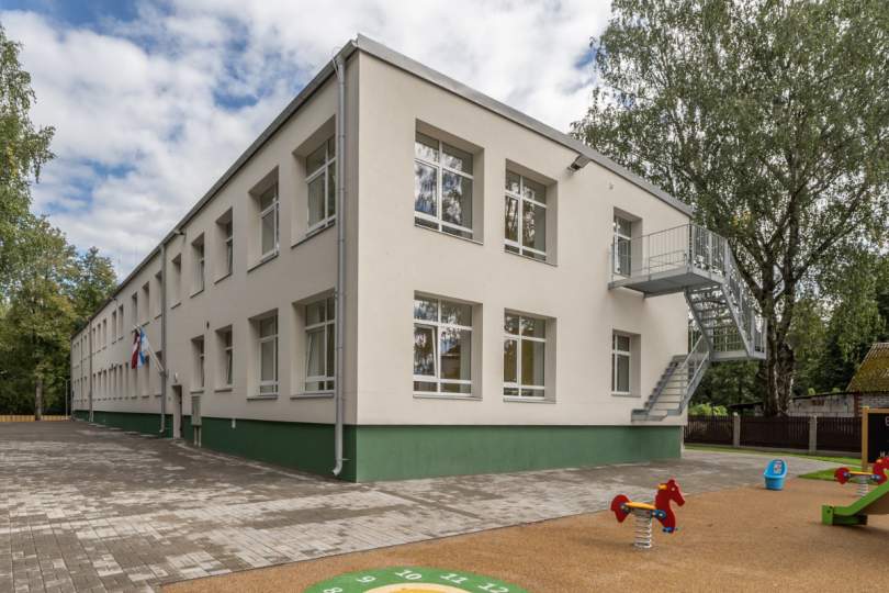 PIRMSSKOLAS IZGLĪTĪBAS IESTĀDE